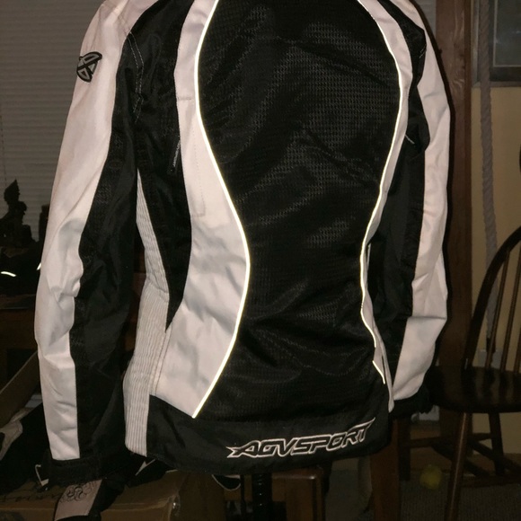 Women’s motorcycle jacket - Picture 2 of 6